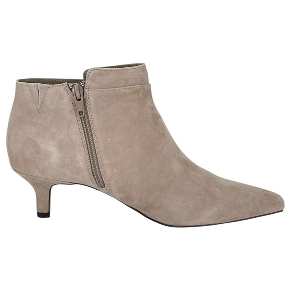 Bella Vita Bindi Cream Suede Womens Ankle Boots Size 9.5M - Picture 5 of 13